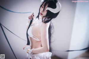 Bambi 밤비, [BLUECAKE] Albedo Set.01